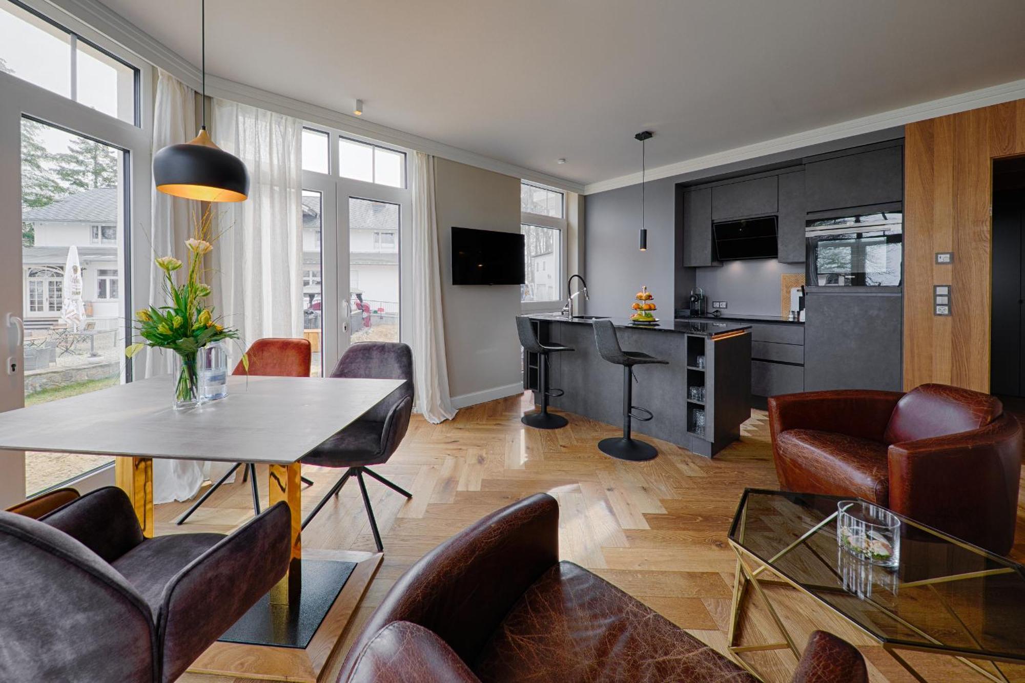 Meeressterne Schlossappartements Heringsdorf Bagian luar foto